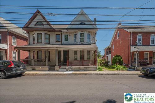 37 N 4th St, Emmaus, PA, 18049-2745 | Card Image