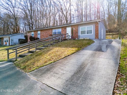 5120 Spring Valley Drive, Knoxville, TN, 37917 | Card Image