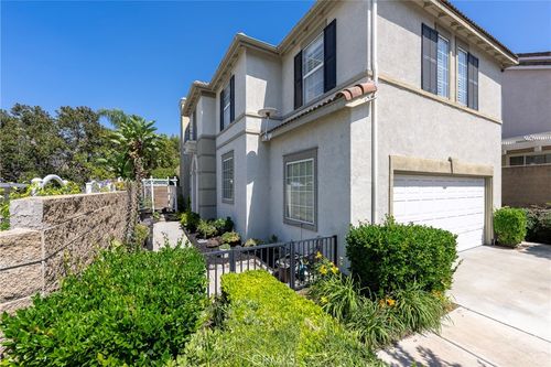650 Ziegler Way, Placentia, CA, 92870-7521 | Card Image