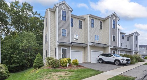 40-40 Quarry Farms, Meriden, CT, 06451-2085 | Card Image