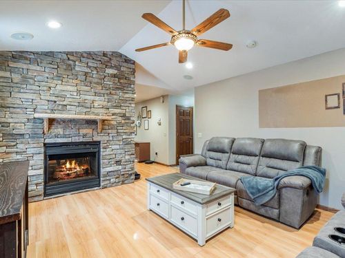 229 Wisconsin Ave Sw, Staples, MN, 56479-2644 | Card Image