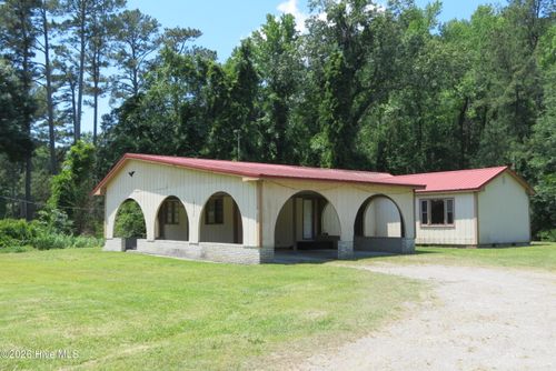 17038 E Nc 55 Highway, Bayboro, NC, 28515 | Card Image