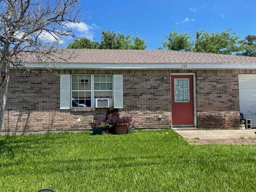 299 Authement St, Houma, LA, 70363-5231 | Card Image