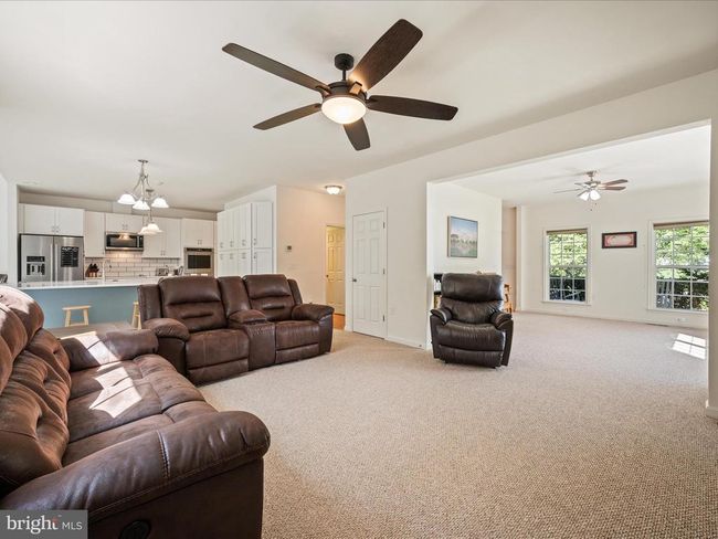 48 Patapsco Cir, House other with 5 bedrooms, 4 bathrooms and null parking in FALLING WATERS WV | Image 11