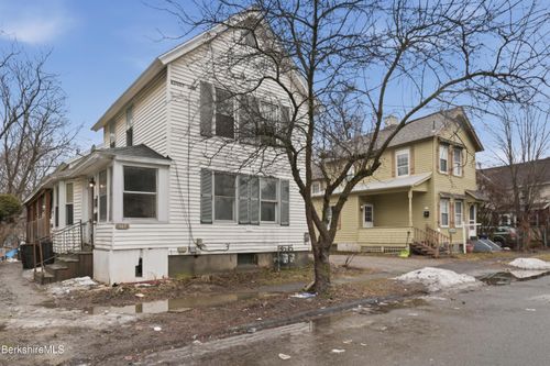 147 Dewey Ave, Pittsfield, MA, 01201-4534 | Card Image