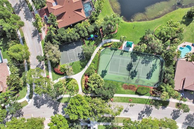 730 Bayside Ln, House other with 4 bedrooms, 3 bathrooms and null parking in Weston FL | Image 62