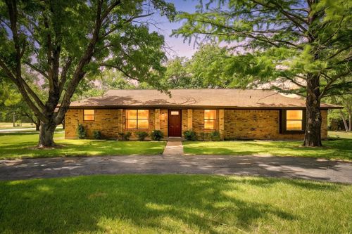 1009 Abbie Ln, Glen Rose, TX, 76043-5134 | Card Image