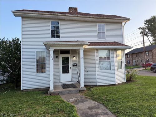 1100 Lakeview Dr, Parkersburg, WV, 26104-1614 | Card Image