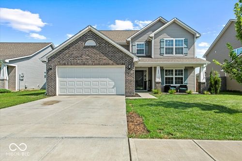 684 Albermarle Dr, Pittsboro, IN, 46167-8829 | Card Image