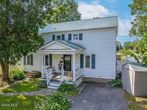 218 Washington St, Saratoga Springs, NY, 12866-3917 | Card Image
