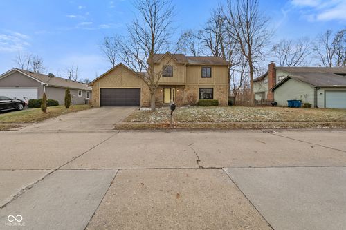 233 Boulder Ct, Carmel, IN, 46032-5204 | Card Image