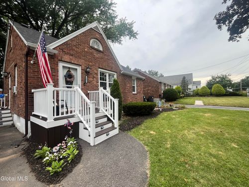 2404 Curry Rd, Schenectady, NY, 12303-4304 | Card Image
