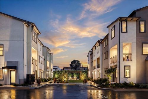 50-12820 Cyan Ct., Hawthorne, CA, 90250 | Card Image