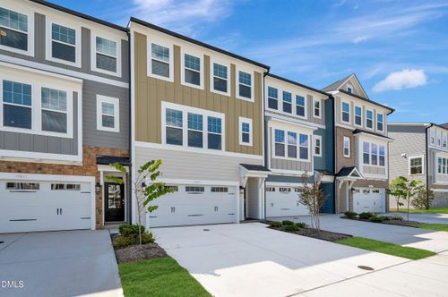 10031 Secluded Garden Dr, Apex, NC, 27523-8416 | Card Image