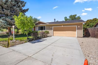 5682 N Millstone Dr., House other with 3 bedrooms, 1 bathrooms and 2 parking in Garden City ID | Image 2