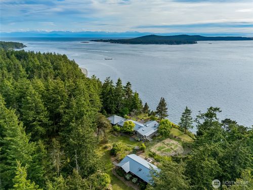 317 Eagles Roost Ln, Lopez Island, WA, 98261-8221 | Card Image