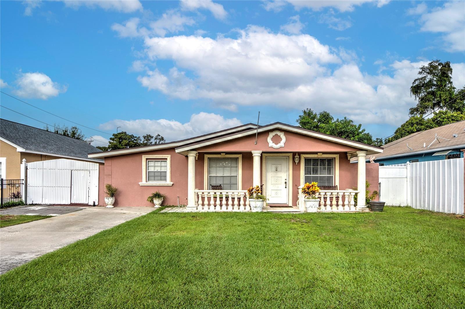 Clark Ave, Tampa, FL 33614