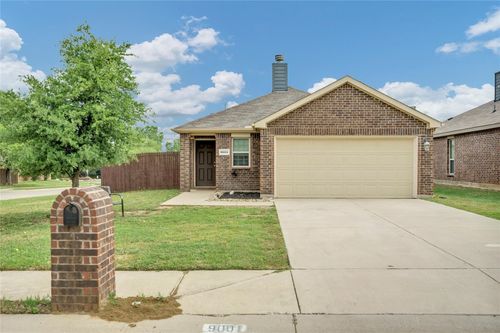 9001 Tumbleweed Dr, Cross Roads, TX, 76227-2293 | Card Image