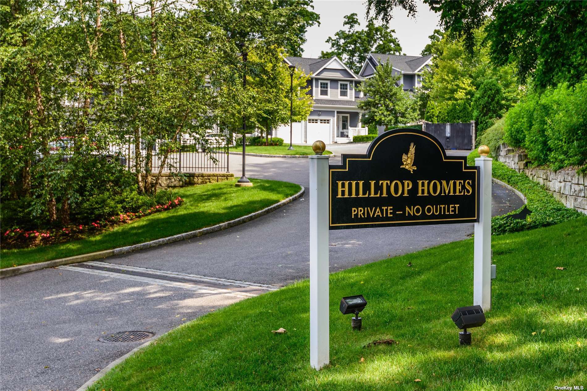 Centershore Rd, Centerport, NY 11721