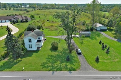 4350 Mapleton Road, House other with 3 bedrooms, 2 bathrooms and null parking in Pendleton NY | Image 3