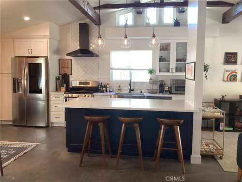 233 Almon Dr, Thousand Oaks, CA, 91362-3102 | Card Image