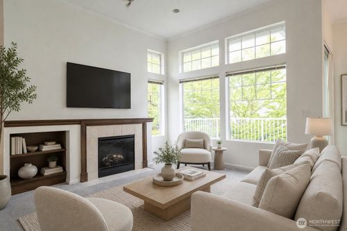 b-4050 S 212th Ct, SeaTac, WA, 98198-4237 | Card Image