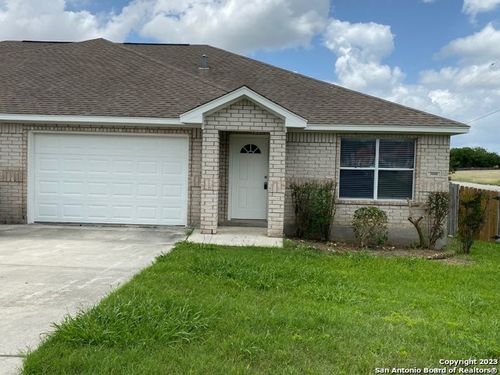 3008 Pine Valley Dr, New Braunfels, TX, 78130-7006 | Card Image