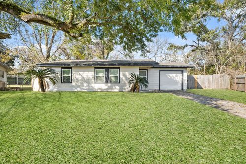 606 Roosevelt St, La Marque, TX, 77568-4121 | Card Image