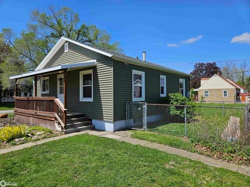 540 Leffler Street, West Burlington, IA, 52655 | Card Image