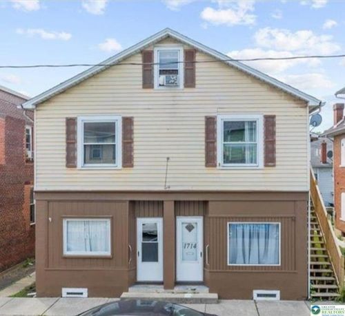 1712 Main St, Northampton, PA, 18067-1543 | Card Image