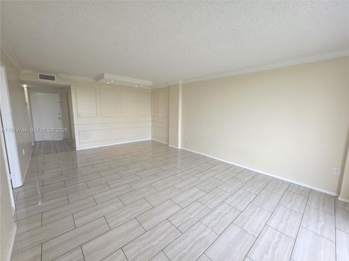 apt-511-15600 Nw 7th Ave, Miami, FL, 33169-6227 | Card Image