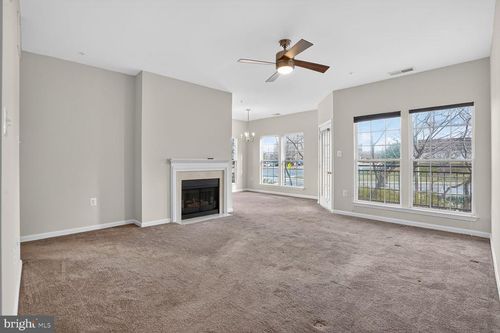 unit-203-4138 Fountainside Ln, FAIRFAX, VA, 22030-7437 | Card Image
