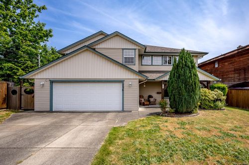 296 Gladstone St, Comox, BC, V9M1X5 | Card Image