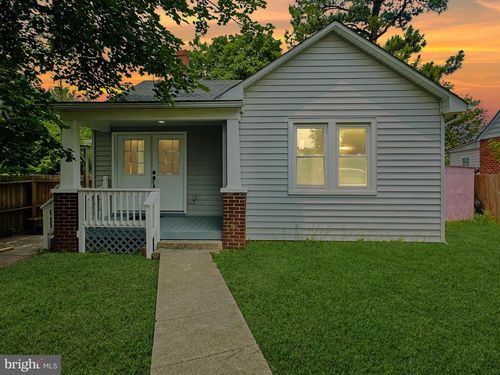 310 Frazer Pl, FRONT ROYAL, VA, 22630-3026 | Card Image