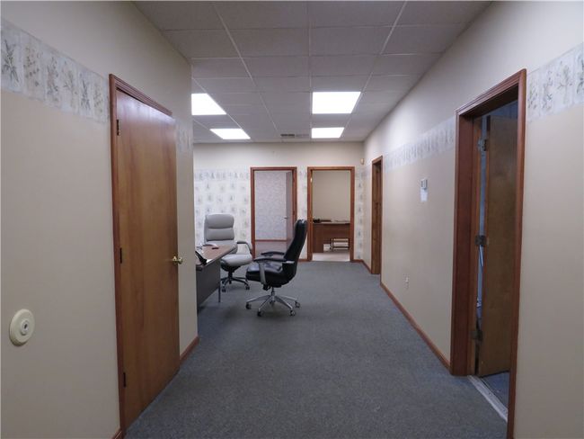 45 W Main St, Home with 0 bedrooms, 0 bathrooms and 12 parking in Sharpsville PA | Image 28