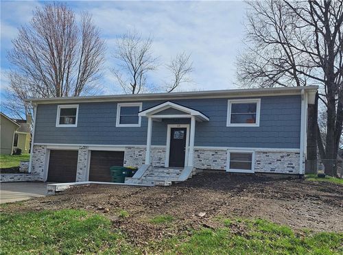 113 Overhill Dr, Paola, KS, 66071-1131 | Card Image