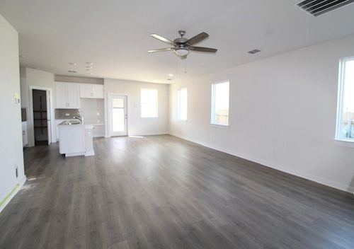 279 Garner Dr, Kyle, TX, 78640-2786 | Card Image