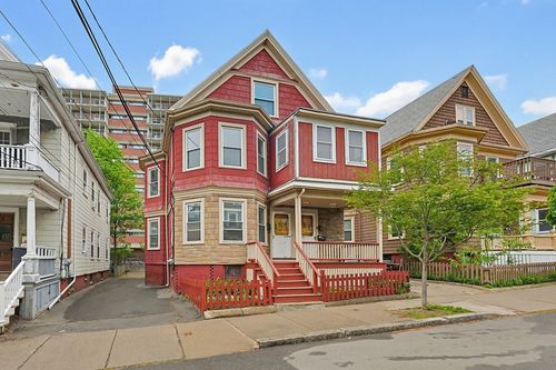 32 Stone Ave, Somerville, MA, 02143-3006 | Card Image