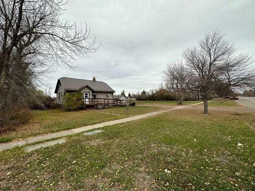 225 4 Ave, Stirling, AB, T0K2E0 | Card Image