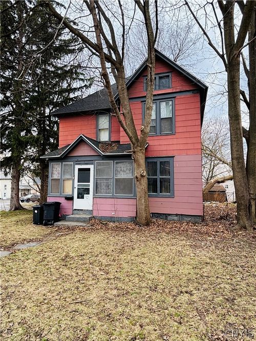 43 Grant Ave, Auburn, NY, 13021-2135 | Card Image