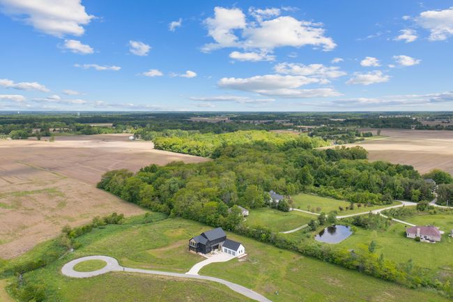 3318 S County Line Rd, House other with 4 bedrooms, 4 bathrooms and null parking in Johnstown OH | Image 97