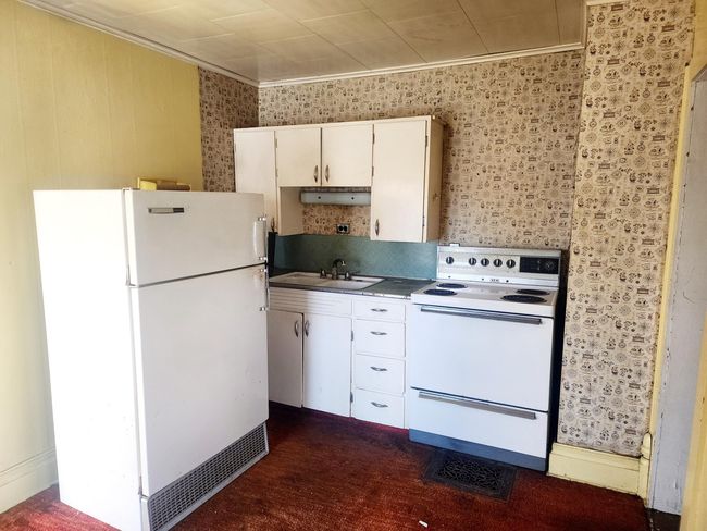 25 W South St, House other with 3 bedrooms, 2 bathrooms and null parking in Hartford MI | Image 10