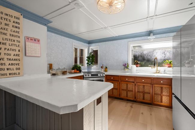 Kitchen | Image 9