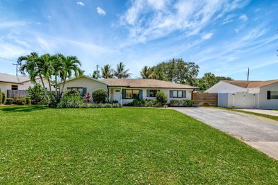 6 W Windsor Road W, House other with 3 bedrooms, 2 bathrooms and null parking in Jupiter FL | Image 2