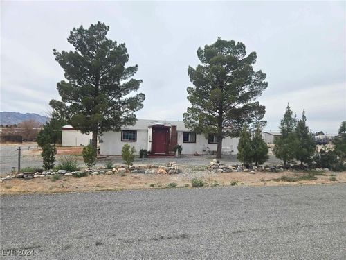 5200 Bonnie St, Pahrump, NV, 89048-8004 | Card Image