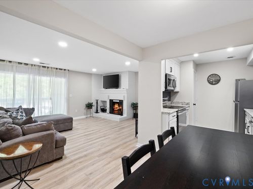 8-2121 Turtle Run Dr, Henrico, VA, 23233-3686 | Card Image