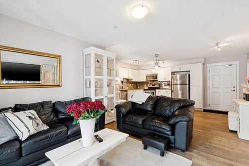 3110-279 Copperpond Common Se, Calgary, AB, T2Z1J1 | Card Image