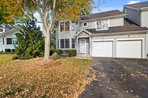 820 Derby Crse, St. Charles, IL, 60174-5743 | Card Image