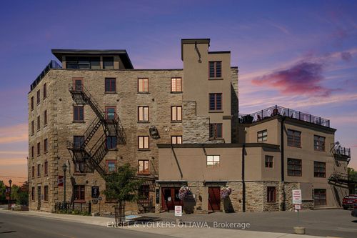 103-7 Mill St, Almonte, ON, K0A1A0 | Card Image