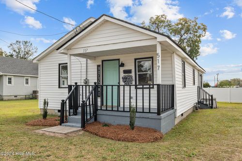 517 W 7th St, Washington, NC, 27889-4313 | Card Image